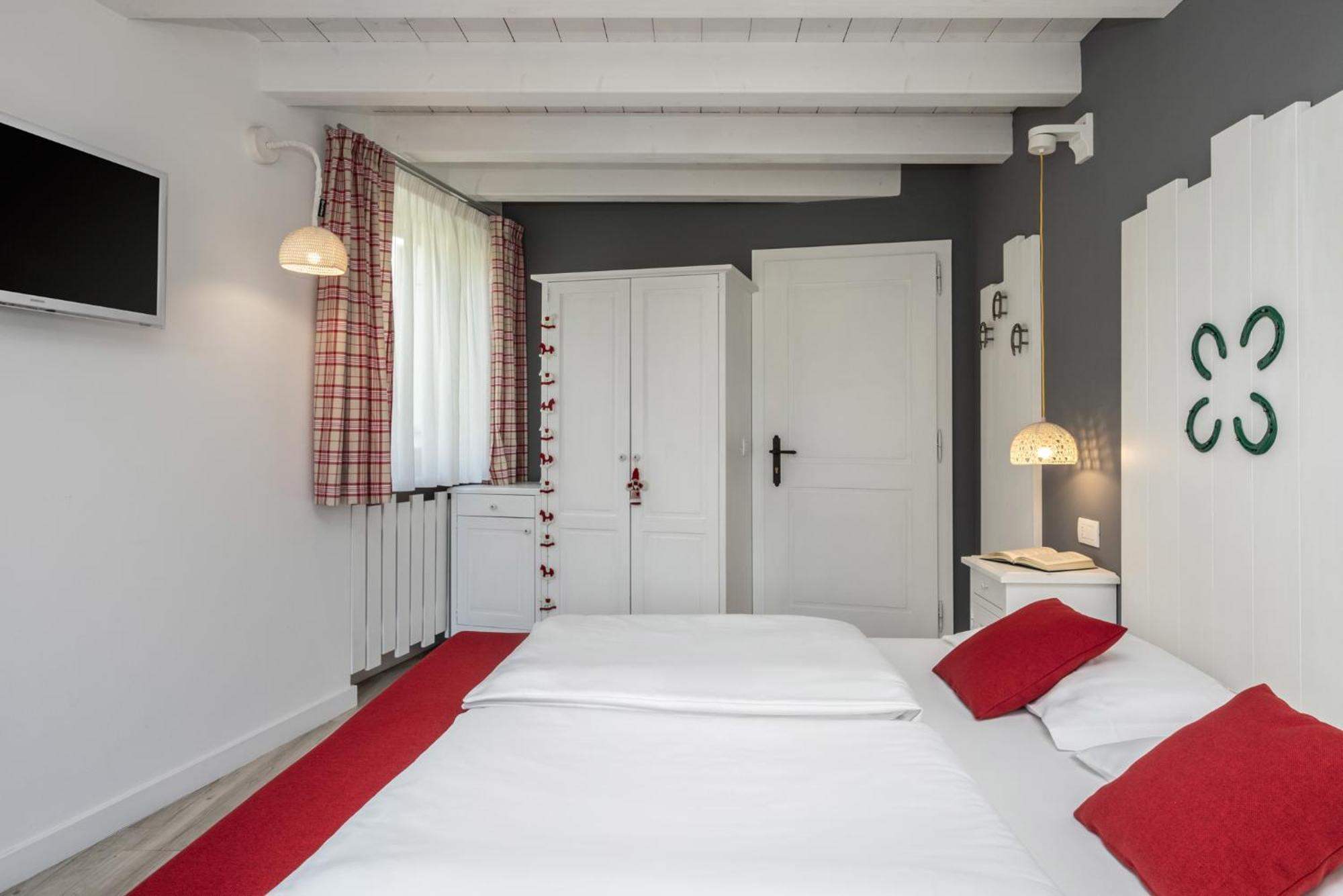 Horse House Bed and Breakfast Romallo Buitenkant foto