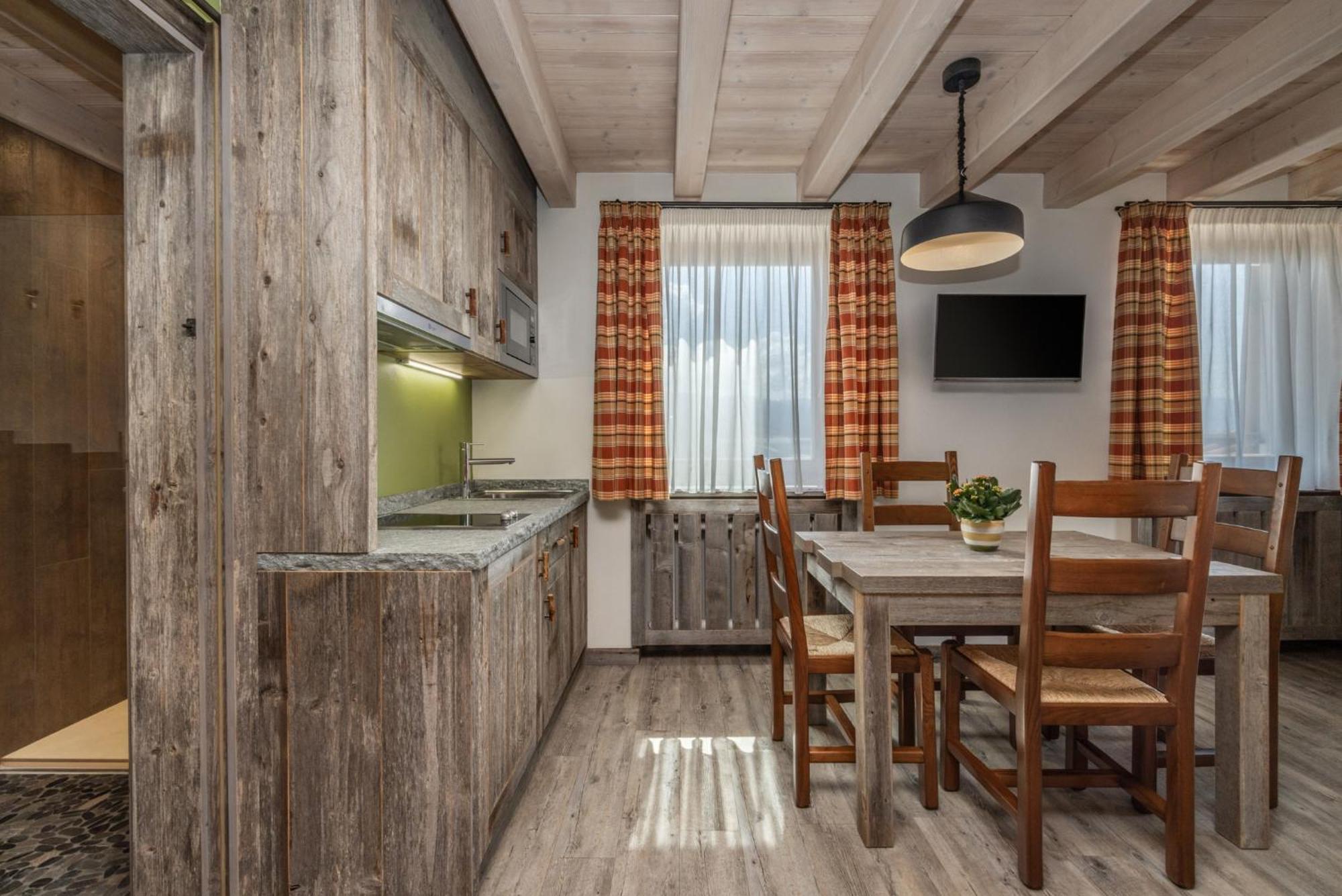 Horse House Bed and Breakfast Romallo Buitenkant foto