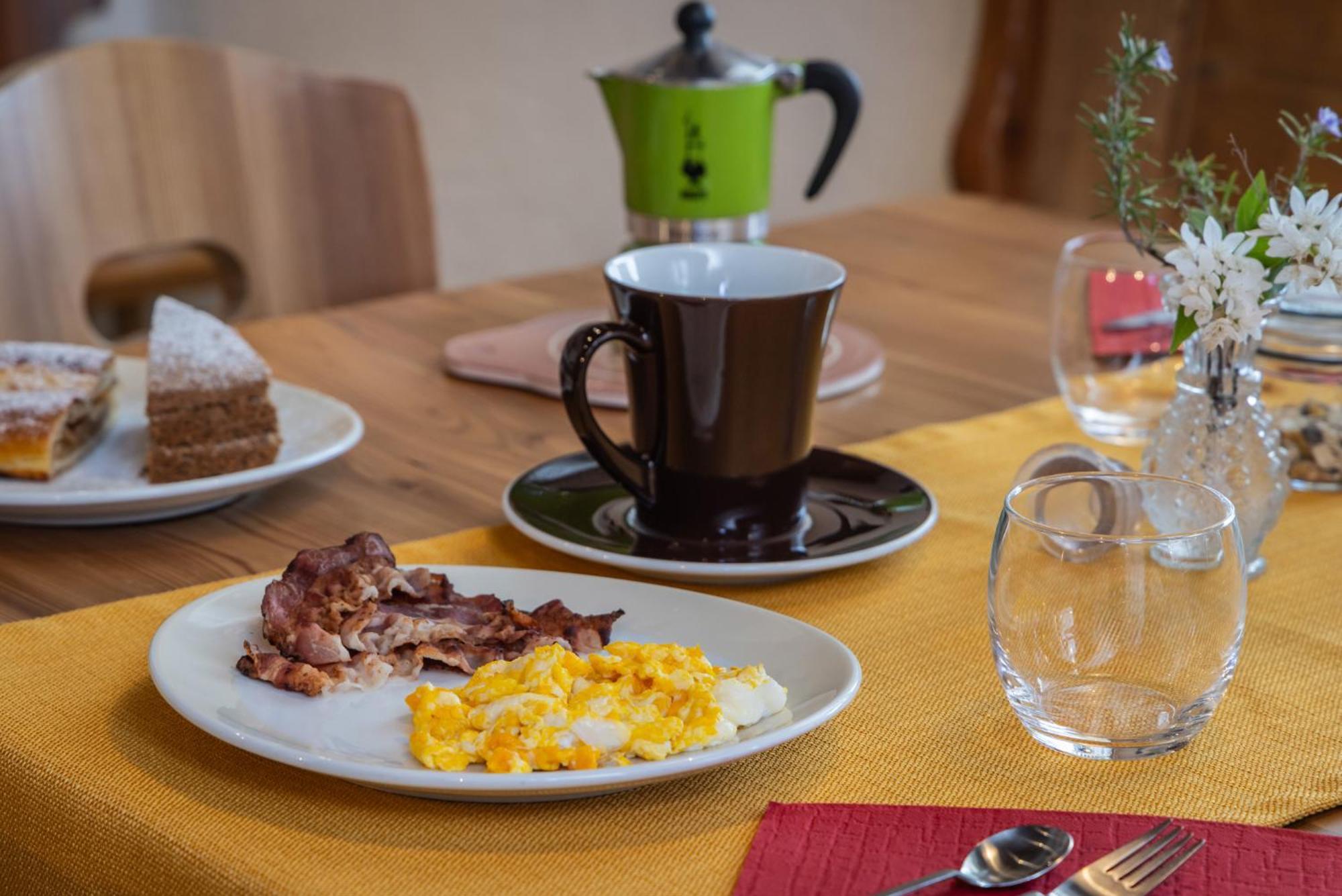 Horse House Bed and Breakfast Romallo Buitenkant foto
