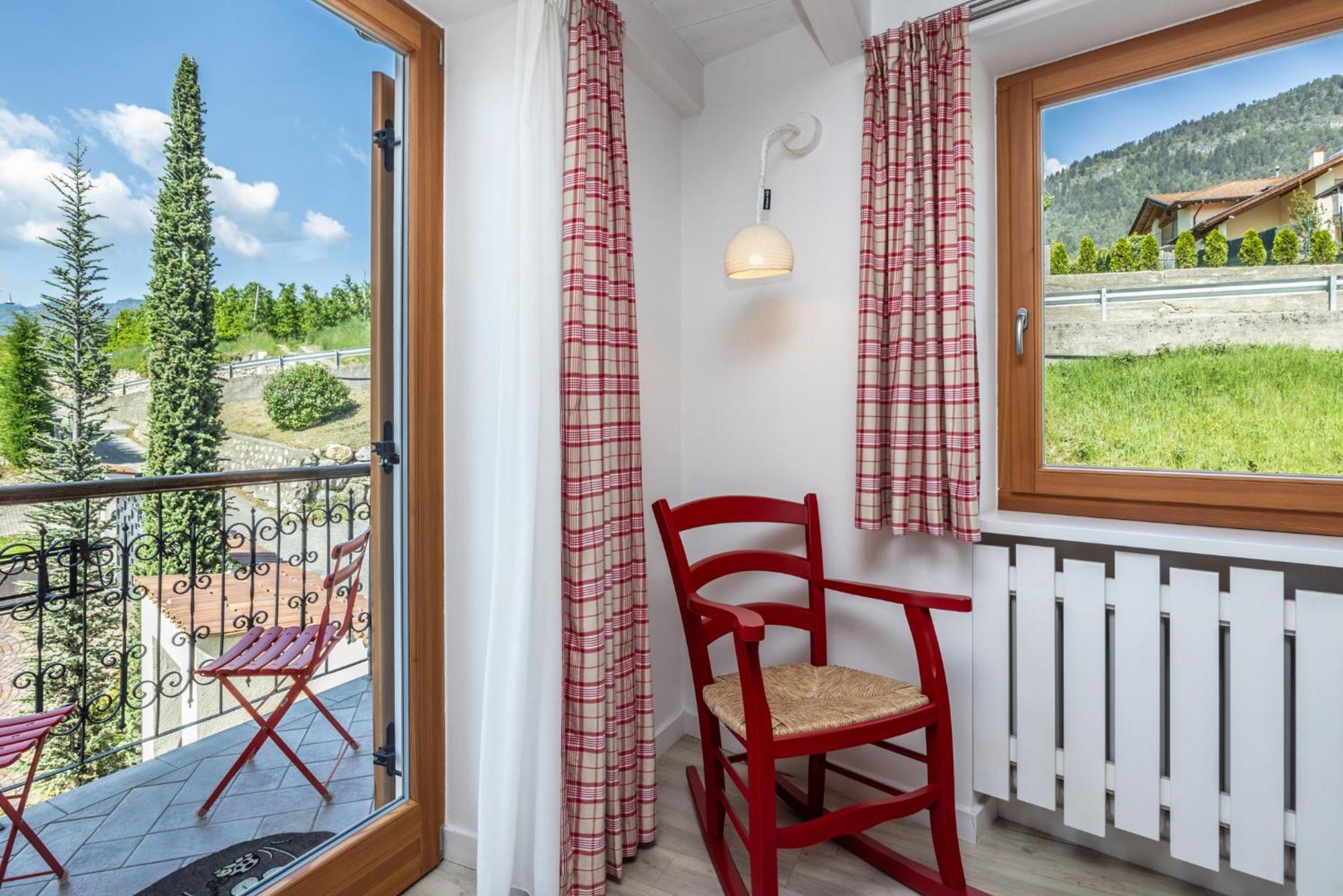 Horse House Bed and Breakfast Romallo Buitenkant foto