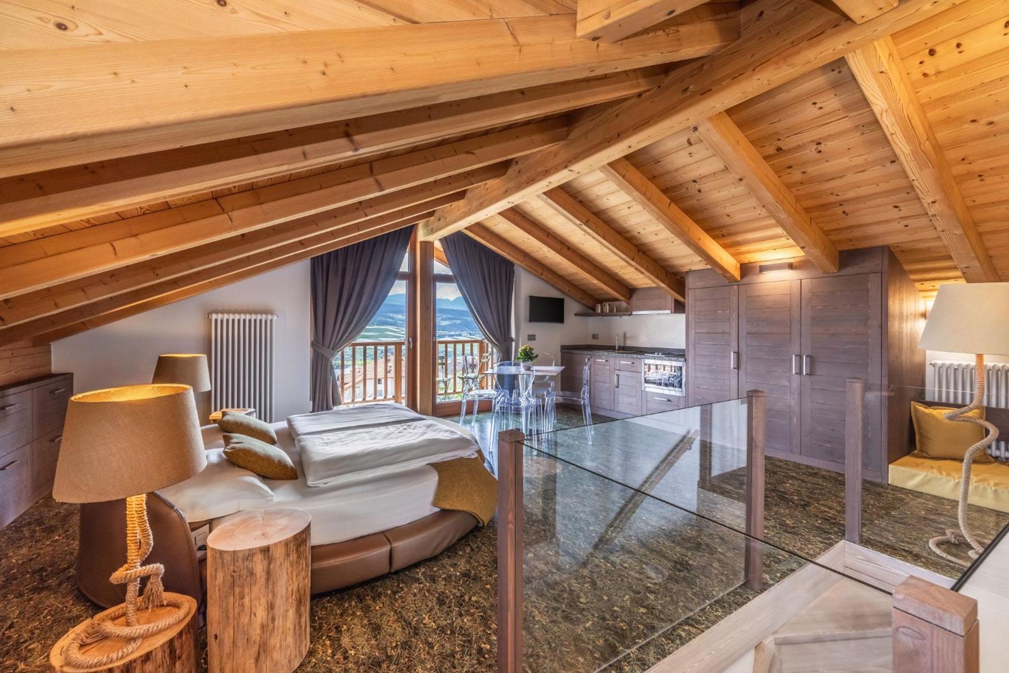 Horse House Bed and Breakfast Romallo Buitenkant foto